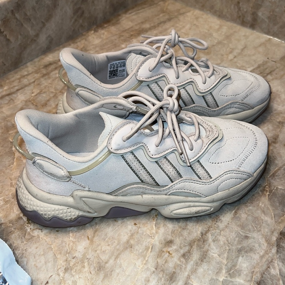 adidas ozweego